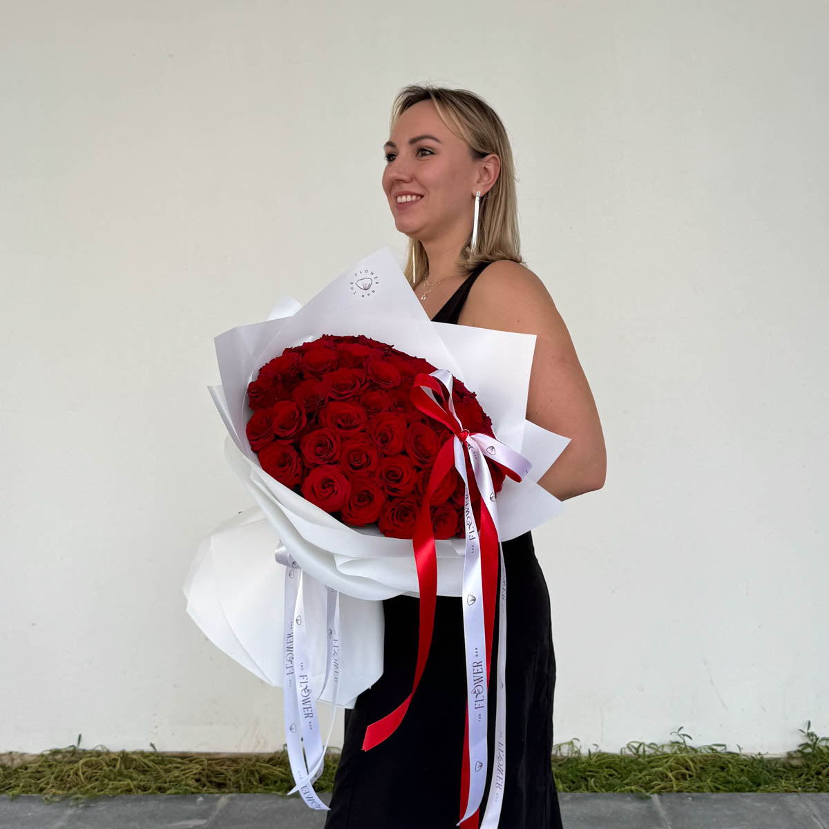 Bouquet of 51 red roses