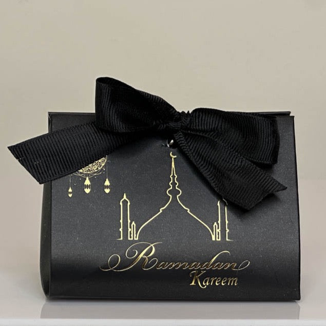 Small box with 4 chocolates for Ramadan