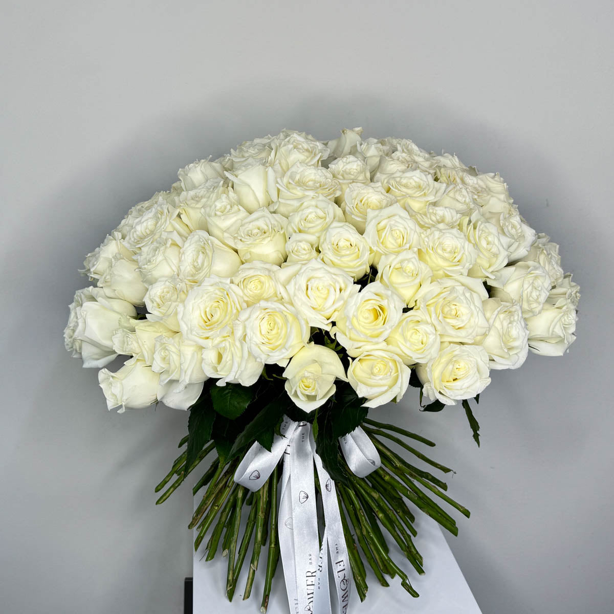 101 White roses