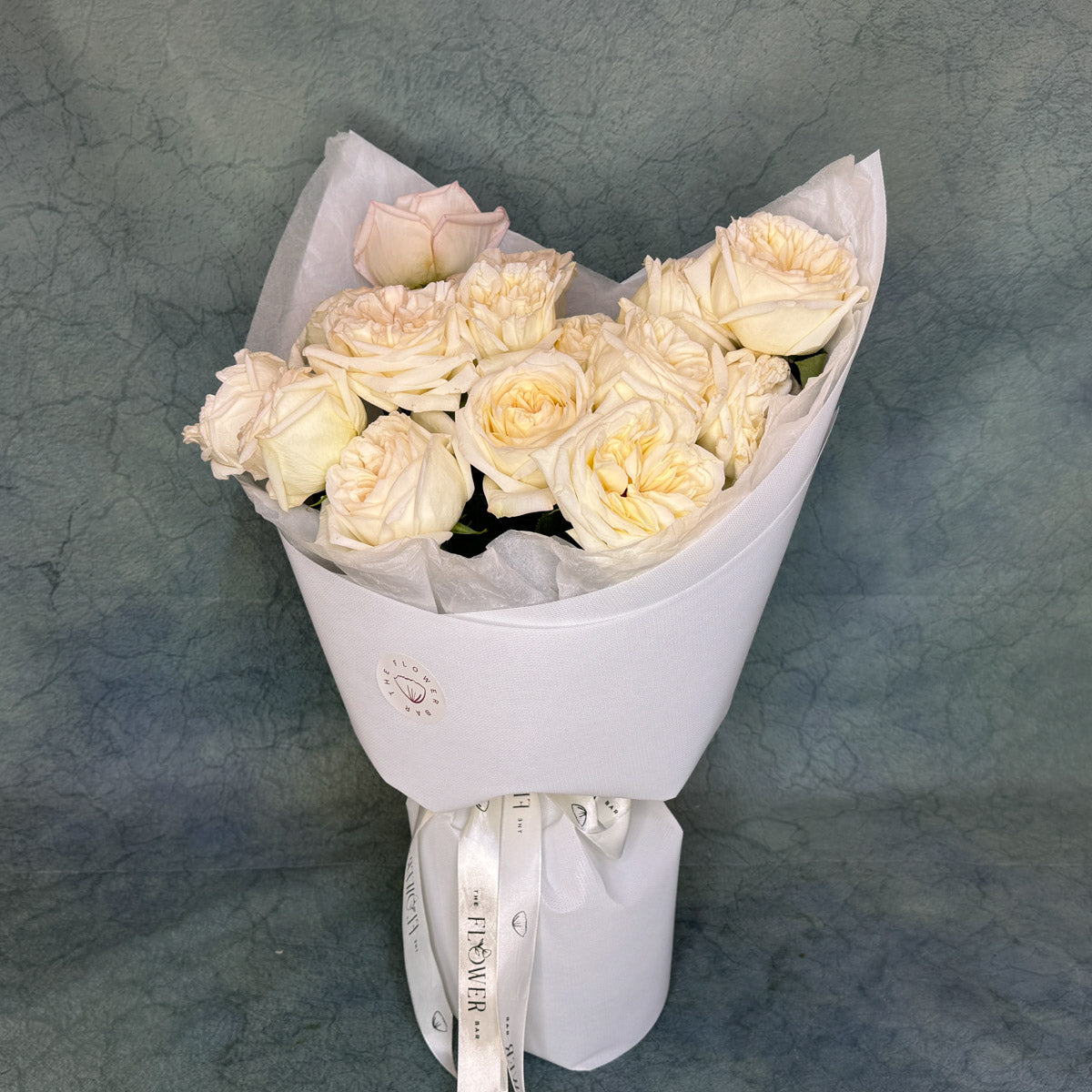 15 White O'Hara Roses Bouquet